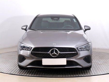 Mercedes-Benz CLA, 2024 - pohled č. 2