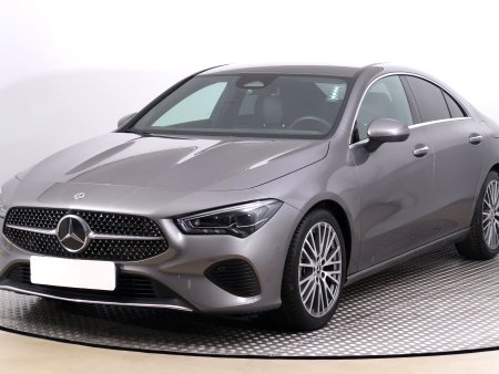 Mercedes-Benz CLA, 2024 - pohled č. 3