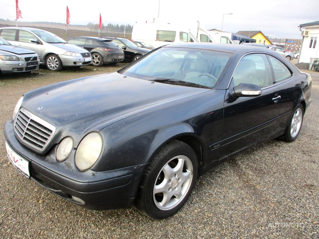 Mercedes-Benz CLK, 2000 - celkový pohled