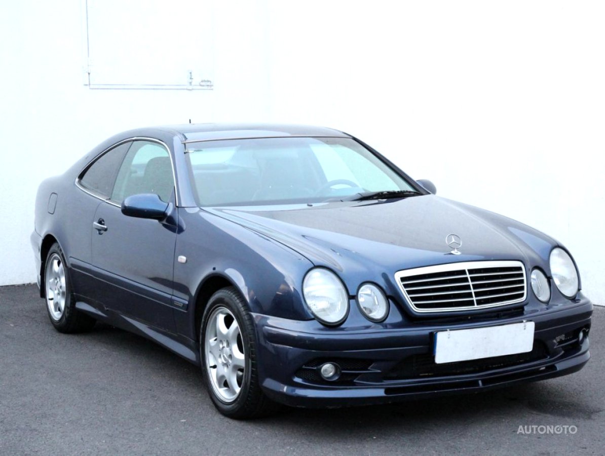 Mercedes-Benz CLK, 2001 - celkový pohled