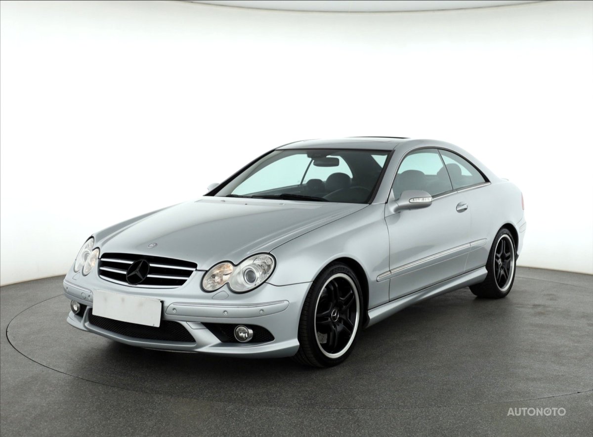 Mercedes-Benz CLK, 2005 - pohled č. 3
