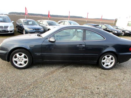 Mercedes-Benz CLK, 2000 - pohled č. 2