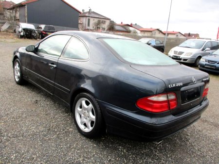 Mercedes-Benz CLK, 2000 - pohled č. 3