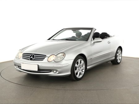 Mercedes-Benz CLK, 2004 - pohled č. 3