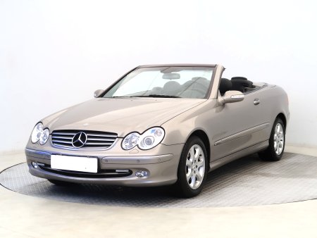 Mercedes-Benz CLK, 2005 - pohled č. 3