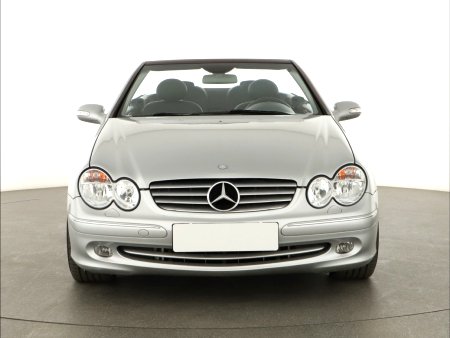 Mercedes-Benz CLK, 2003 - pohled č. 2