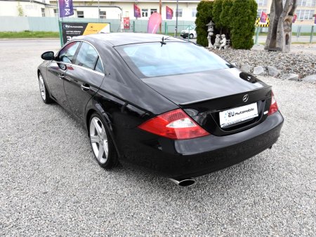 Mercedes-Benz CLS, 2004 - pohled č. 3
