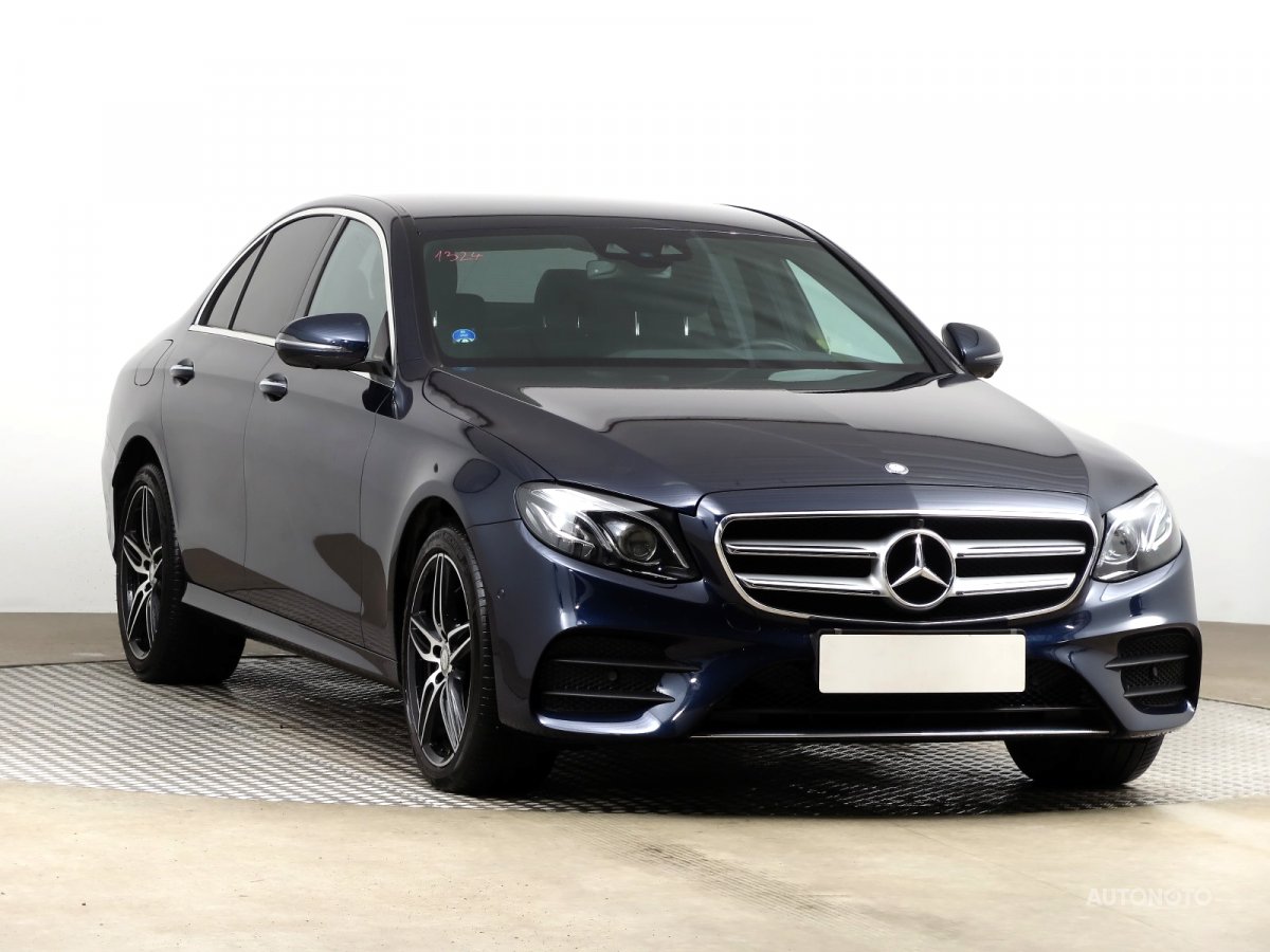 Mercedes-Benz E, 2016 - celkový pohled