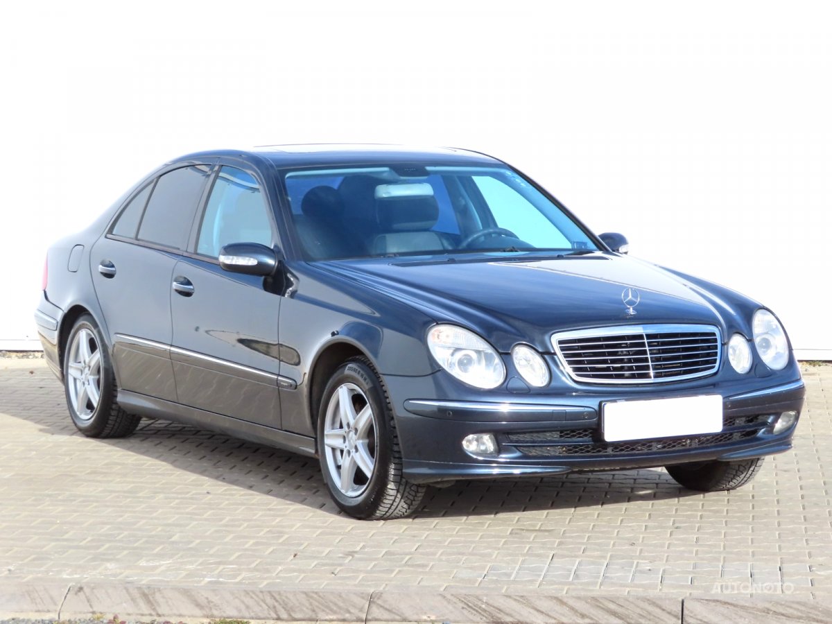 Mercedes-Benz E, 2006 - celkový pohled