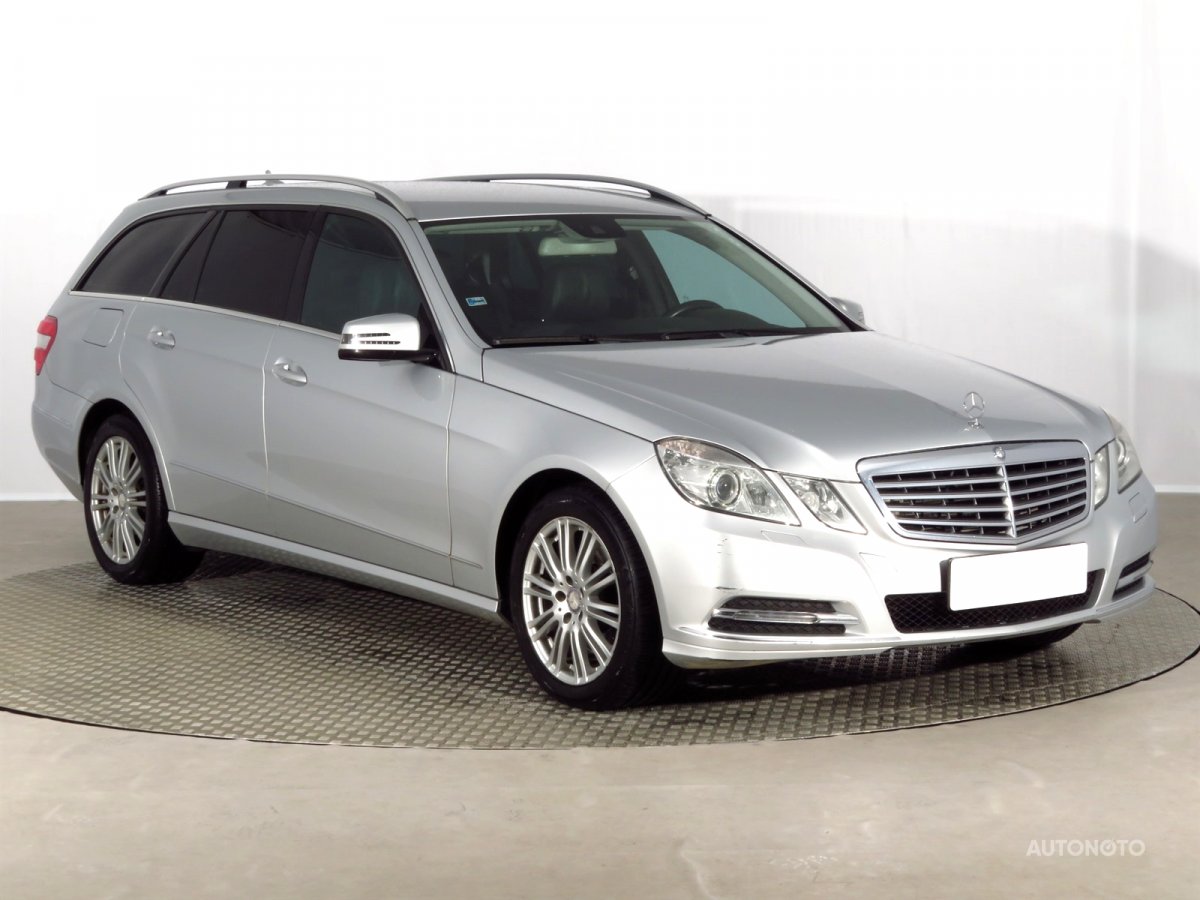 Mercedes-Benz E, 2012 - celkový pohled