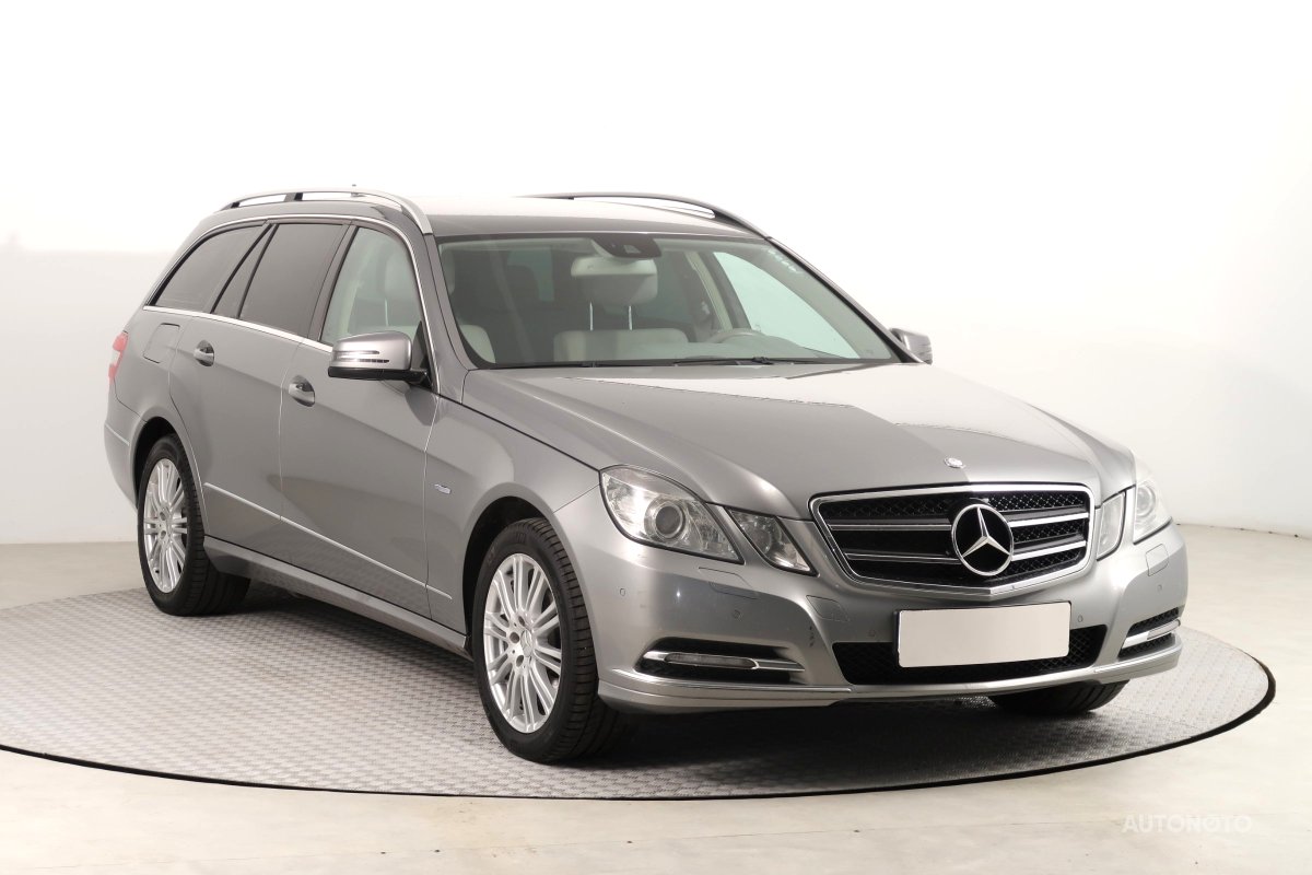 Mercedes-Benz E, 2012 - pohled č. 1