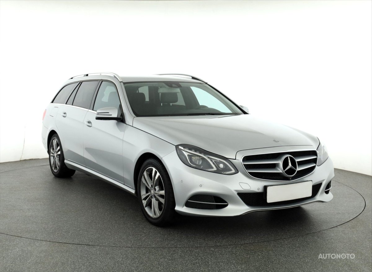 Mercedes-Benz E, 2014 - celkový pohled