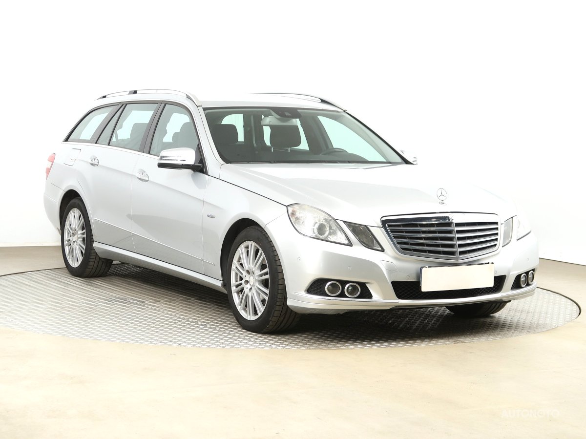 Mercedes-Benz E, 2010 - pohled č. 1