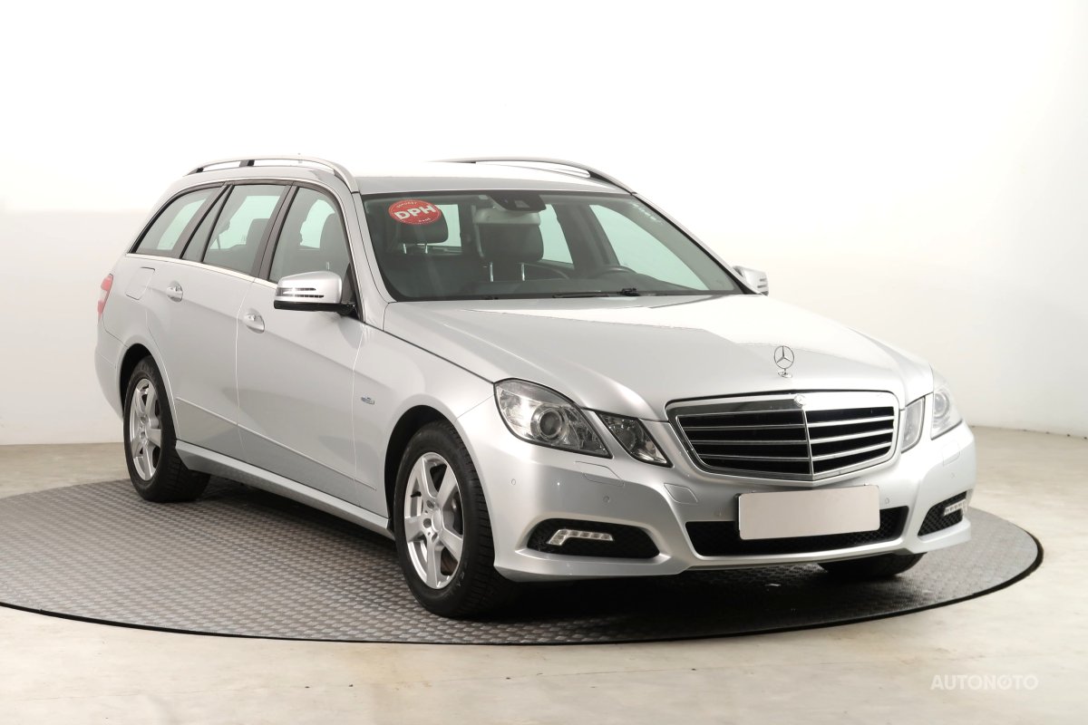 Mercedes-Benz E, 2010 - pohled č. 1