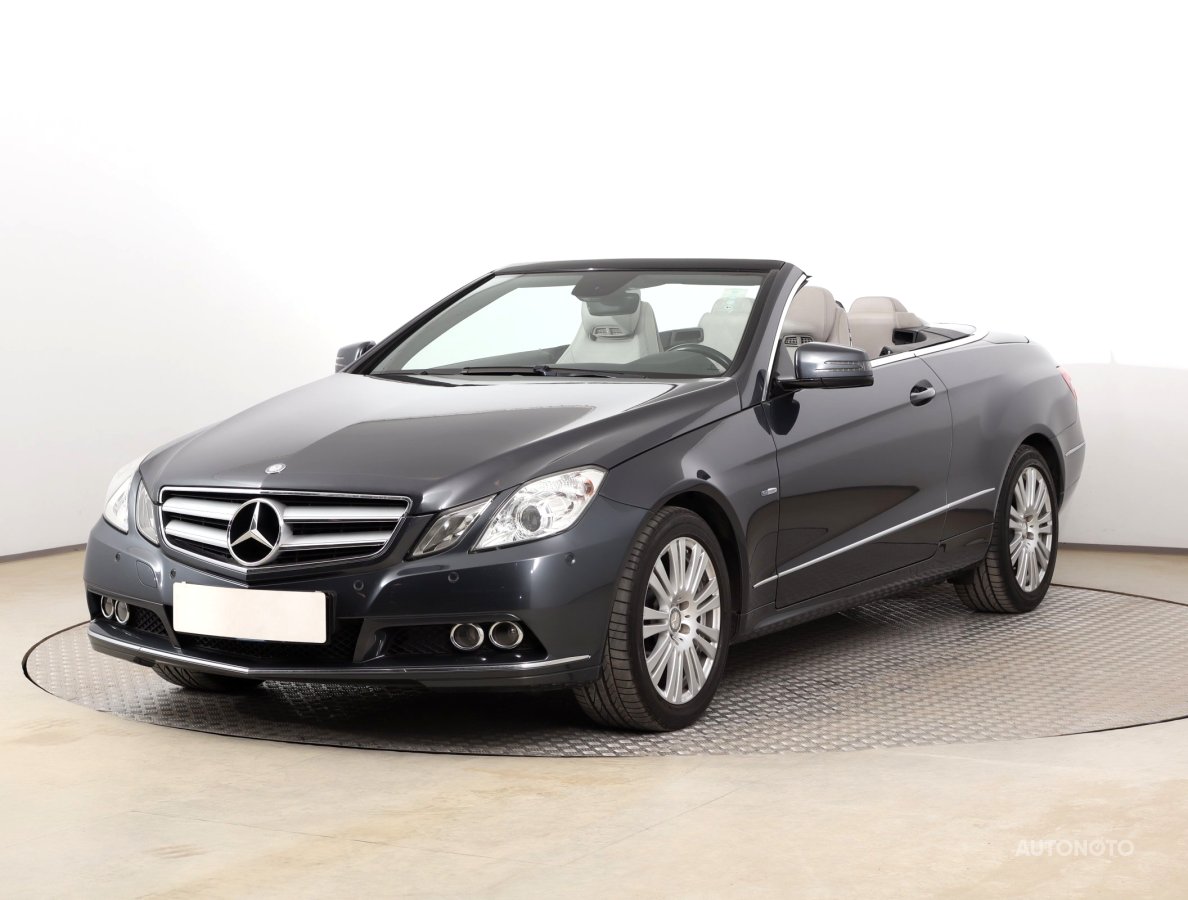 Mercedes-Benz E, 2010 - pohled č. 3