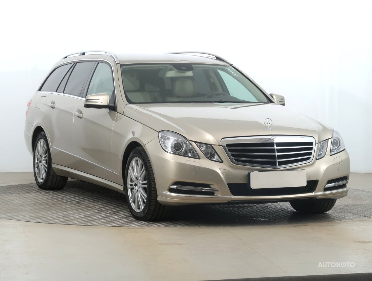 Mercedes-Benz E, 2012 - celkový pohled