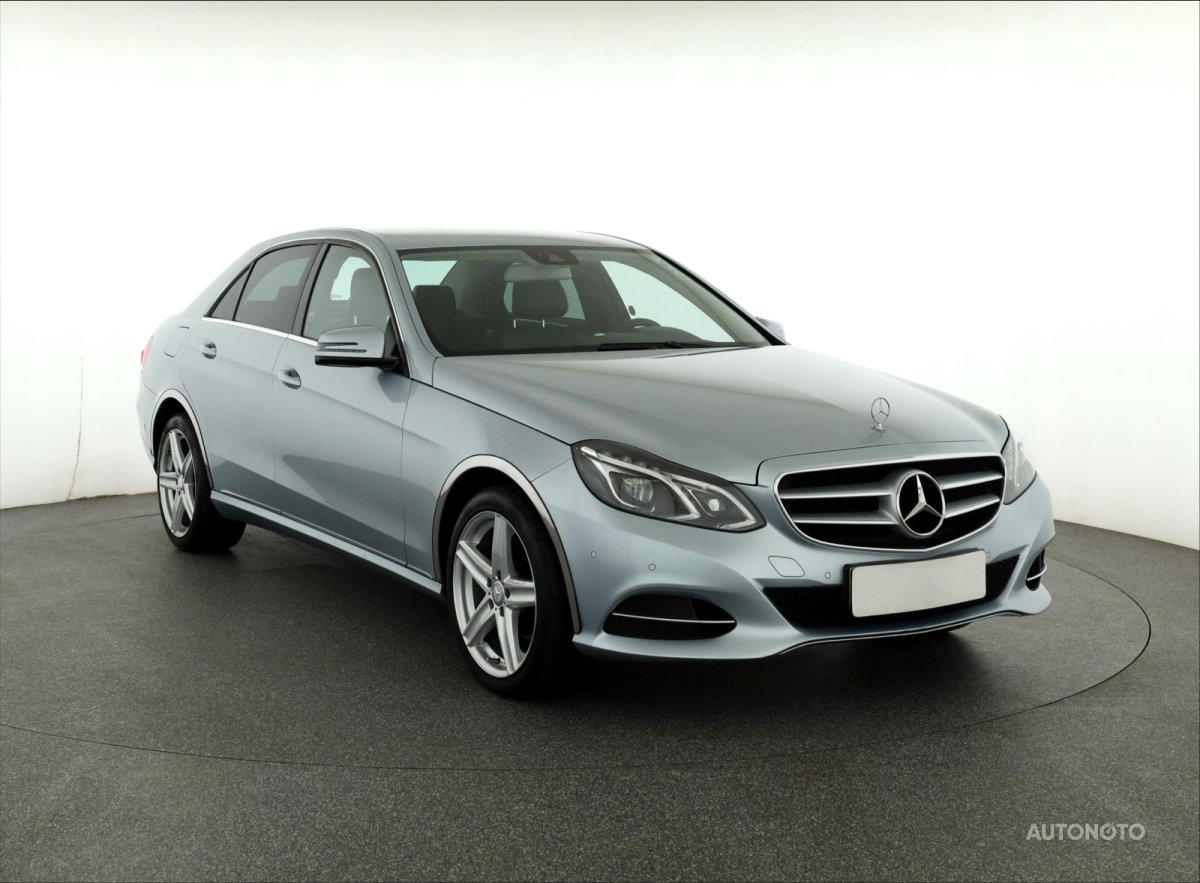 Mercedes-Benz E, 2013 - celkový pohled