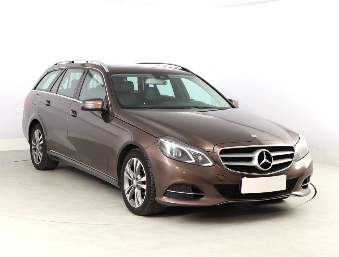 Mercedes-Benz E, 2013 - celkový pohled