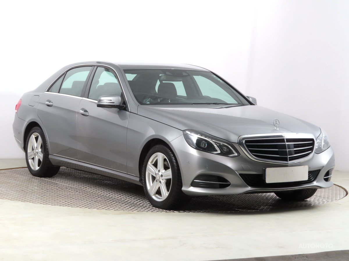 Mercedes-Benz E, 2013 - celkový pohled