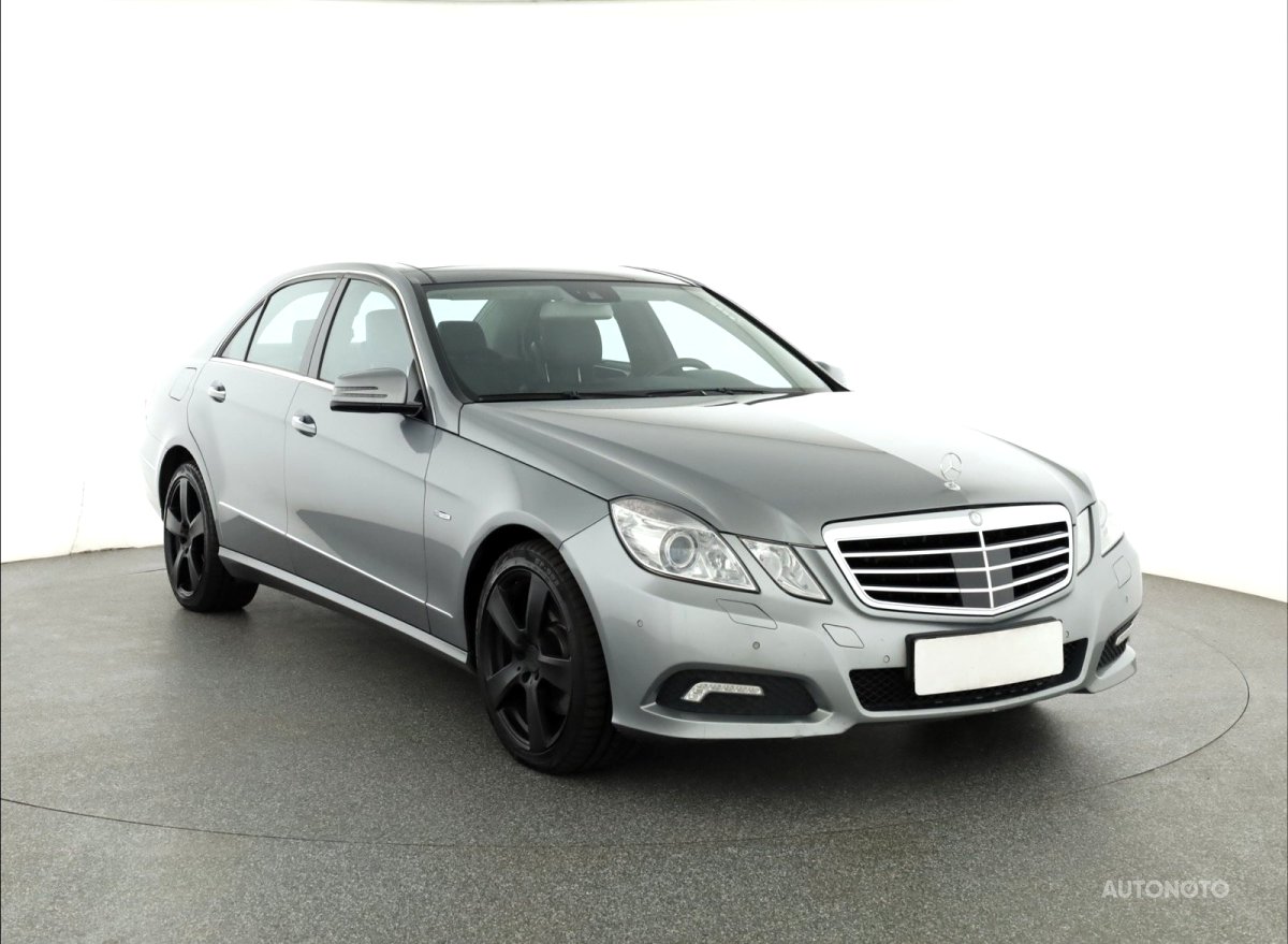 Mercedes-Benz E, 2010 - celkový pohled