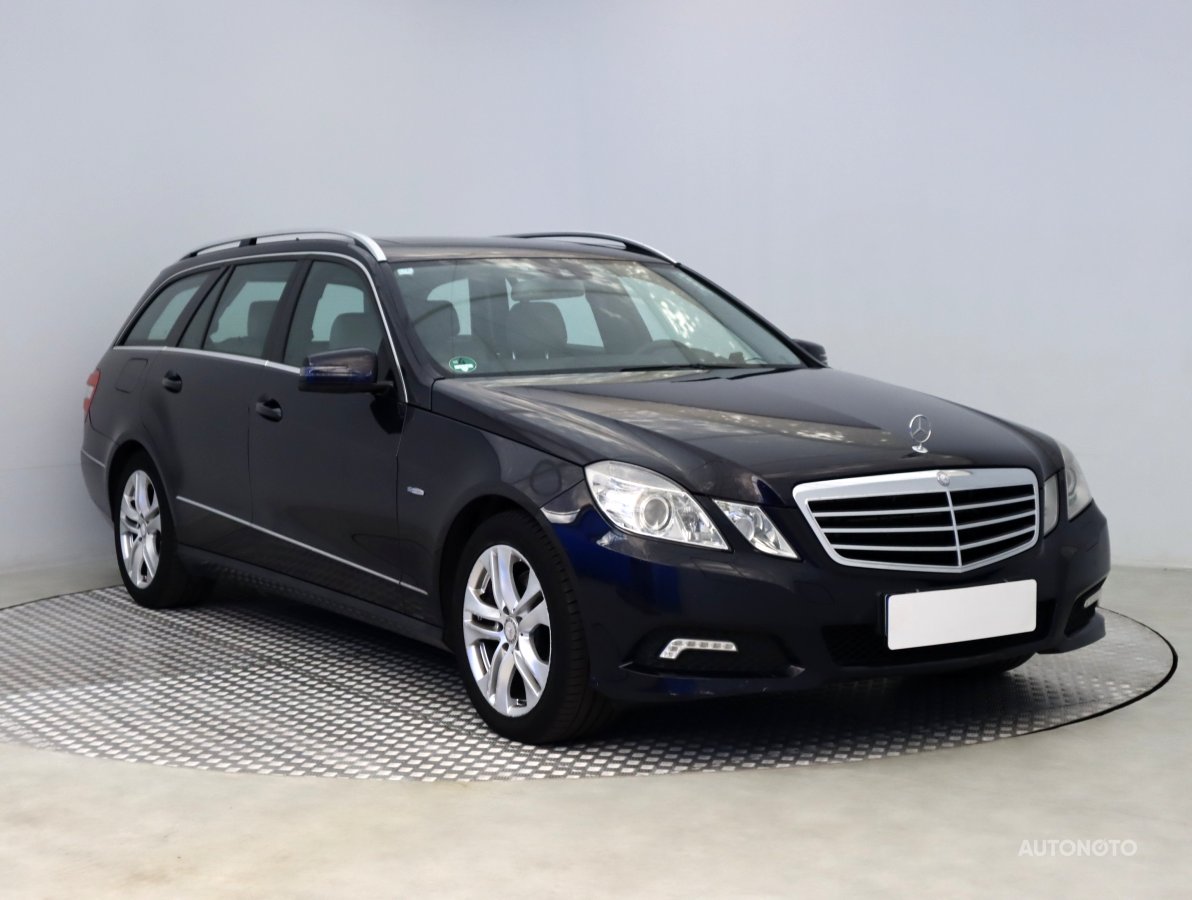 Mercedes-Benz E, 2010 - celkový pohled