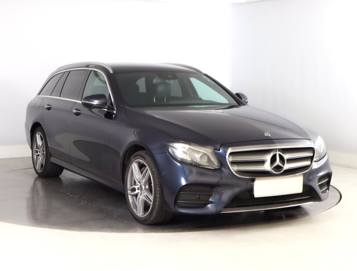 Mercedes-Benz E, 2018 - celkový pohled