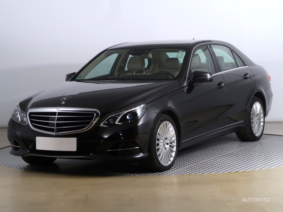 Mercedes-Benz E, 2013 - pohled č. 3