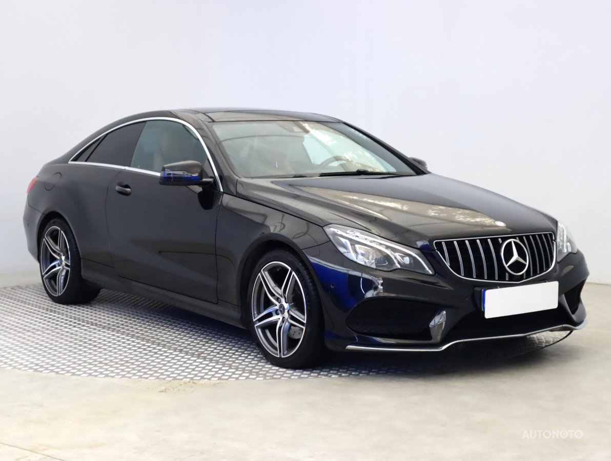 Mercedes-Benz E, 2015 - celkový pohled