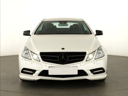 Mercedes-Benz E, 2012 - pohled č. 2