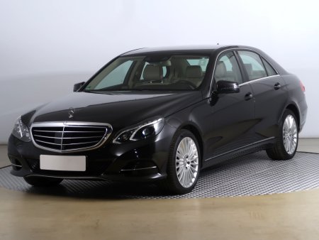 Mercedes-Benz E, 2013 - pohled č. 3