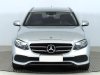 Mercedes-Benz E, 2019 - pohled č. 2