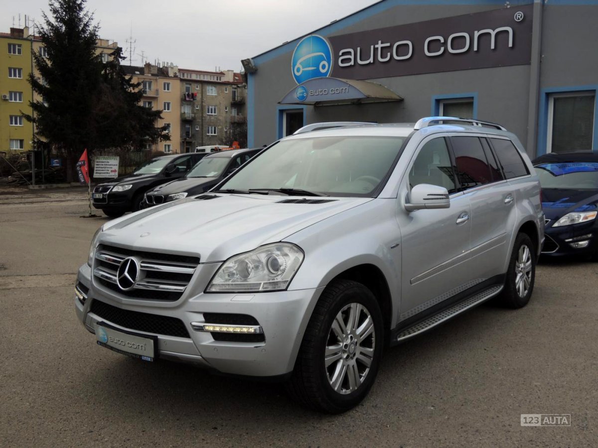 Mercedes-Benz GL, 2011 - celkový pohled