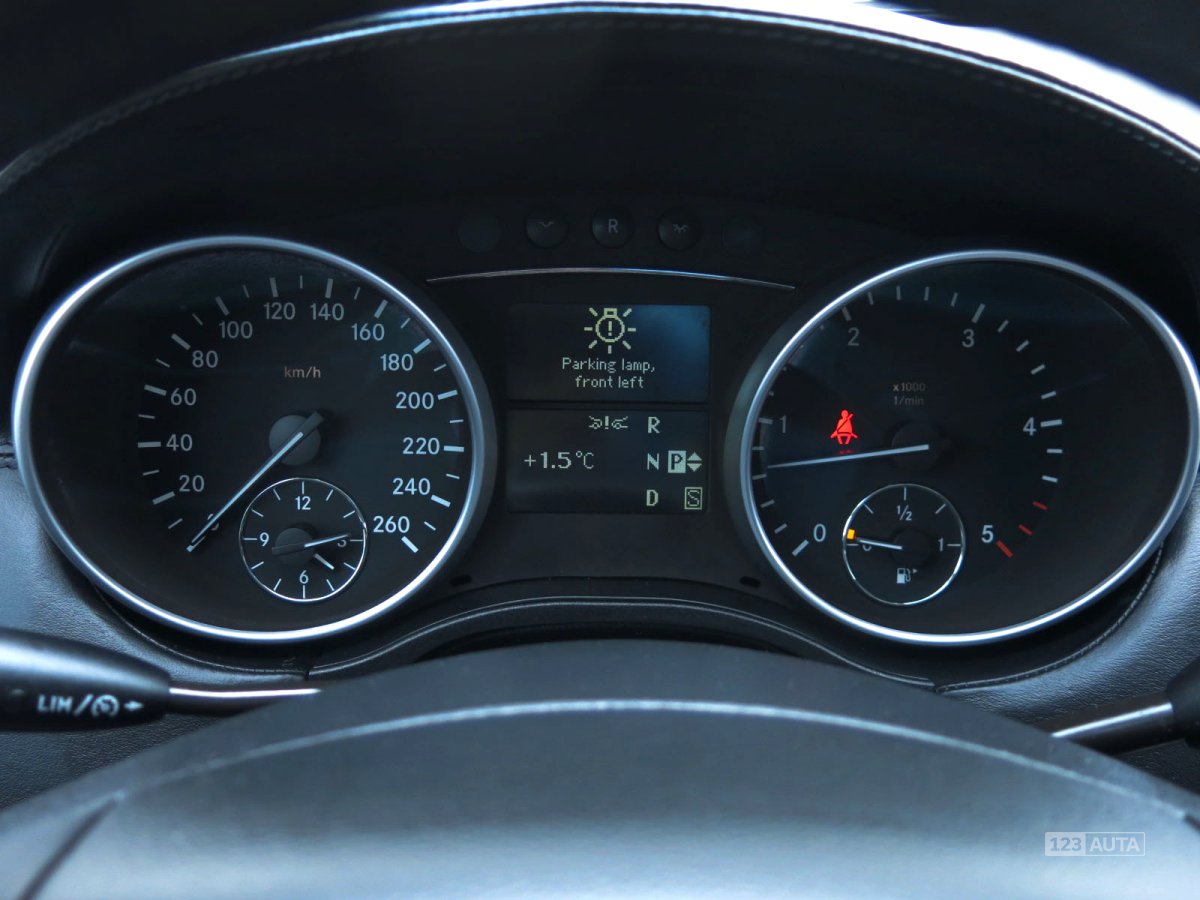 Mercedes-Benz GL, 2007 - pohled č. 10