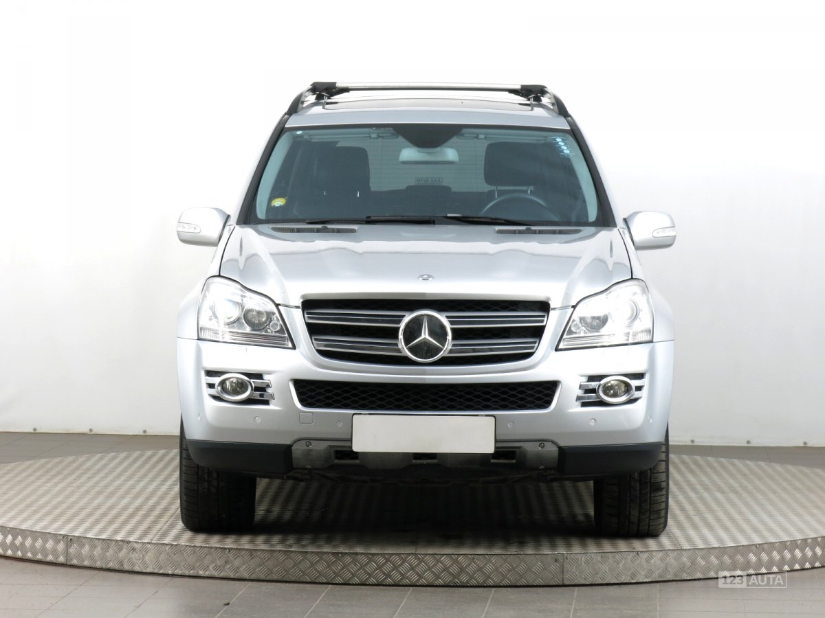 Mercedes-Benz GL, 2007 - pohled č. 2