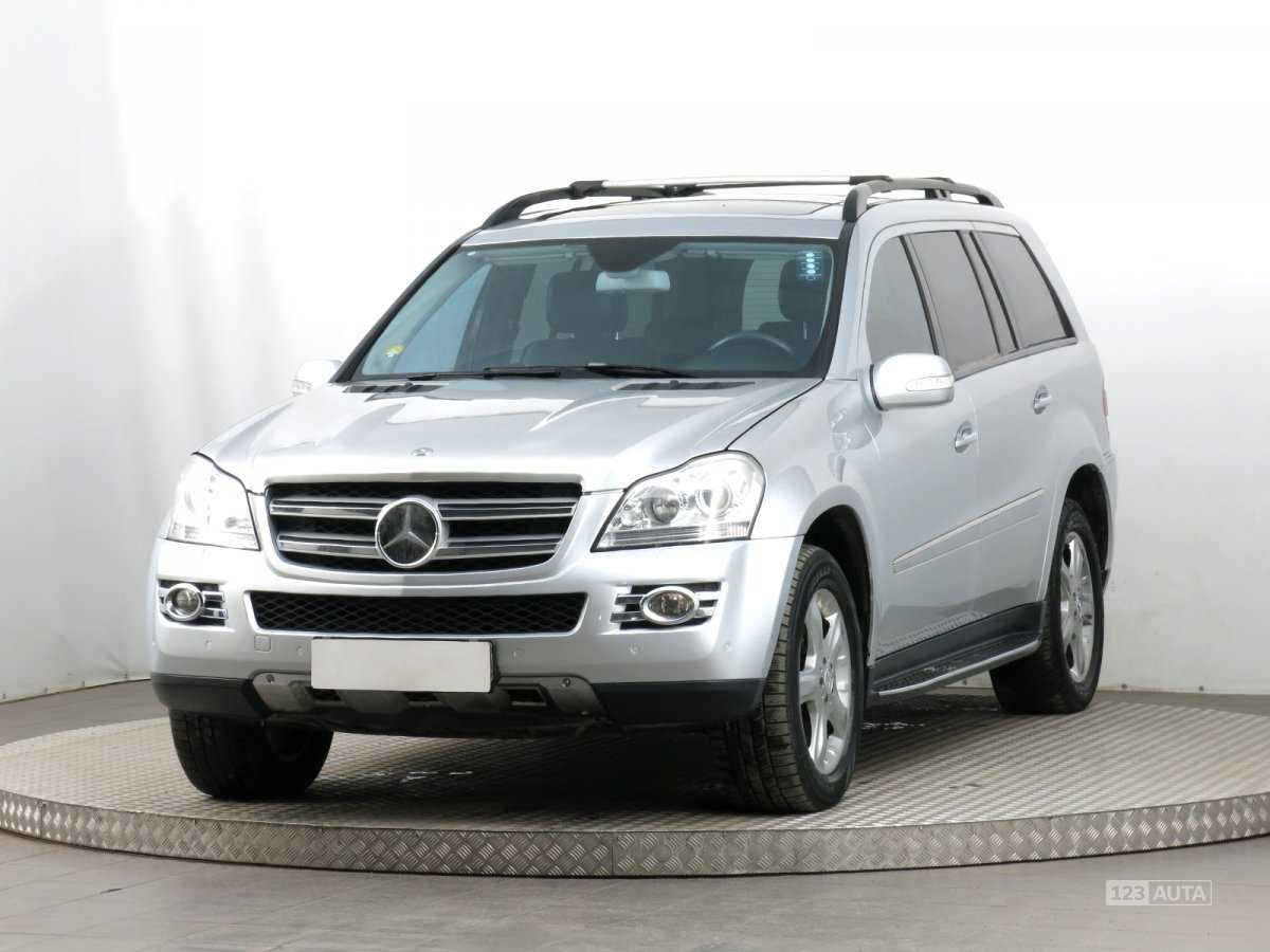 Mercedes-Benz GL, 2007 - pohled č. 3