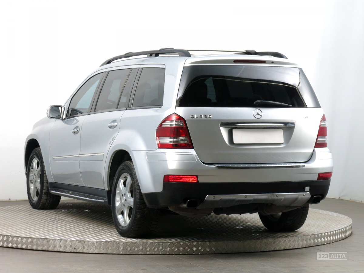 Mercedes-Benz GL, 2007 - pohled č. 5