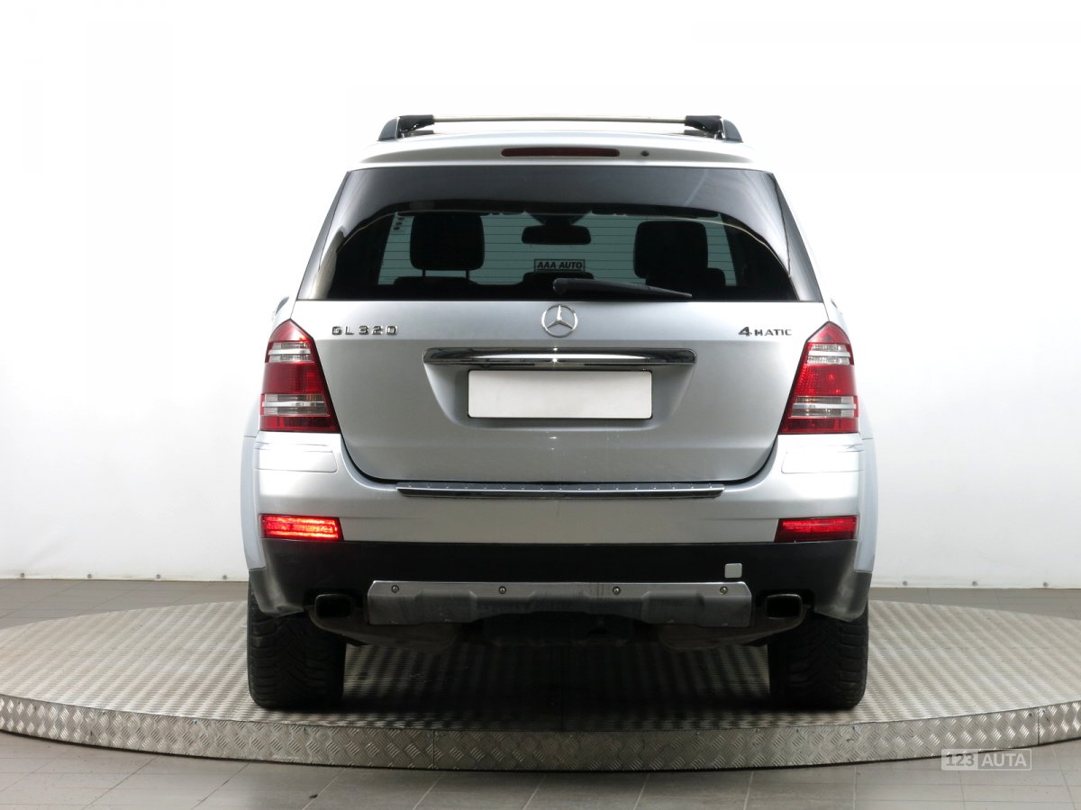 Mercedes-Benz GL, 2007 - pohled č. 6