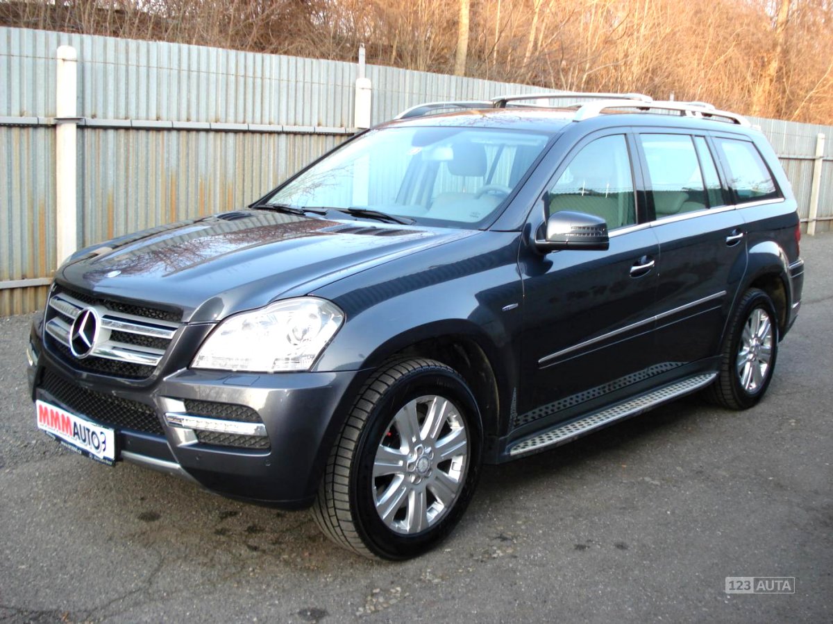 Mercedes-Benz GL, 2012 - celkový pohled