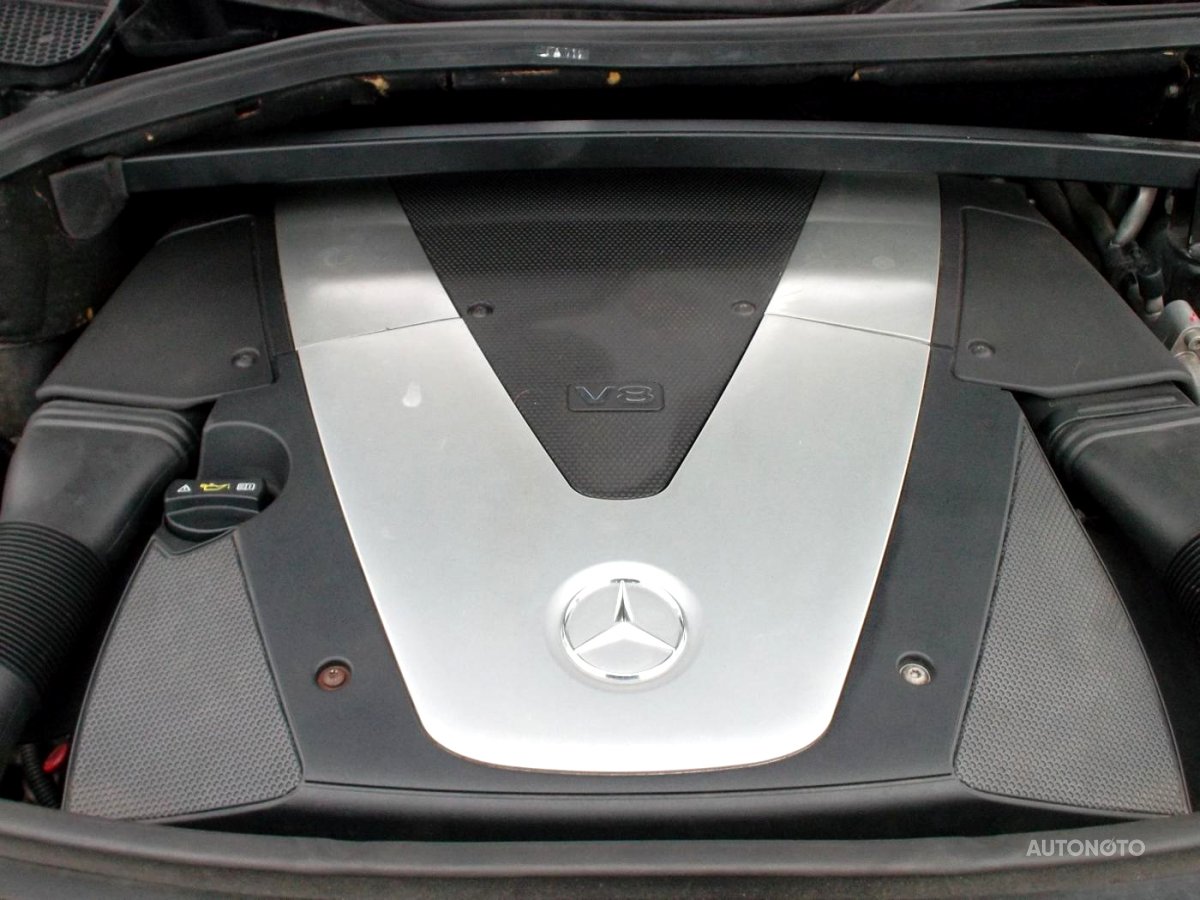 Mercedes-Benz GL, 2008 - pohled č. 10