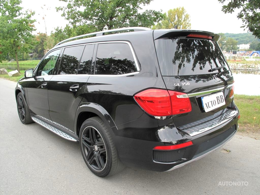 Mercedes-Benz GL, 2014 - pohled č. 4