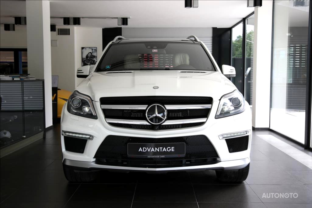 Mercedes-Benz GL, 2014 - pohled č. 2