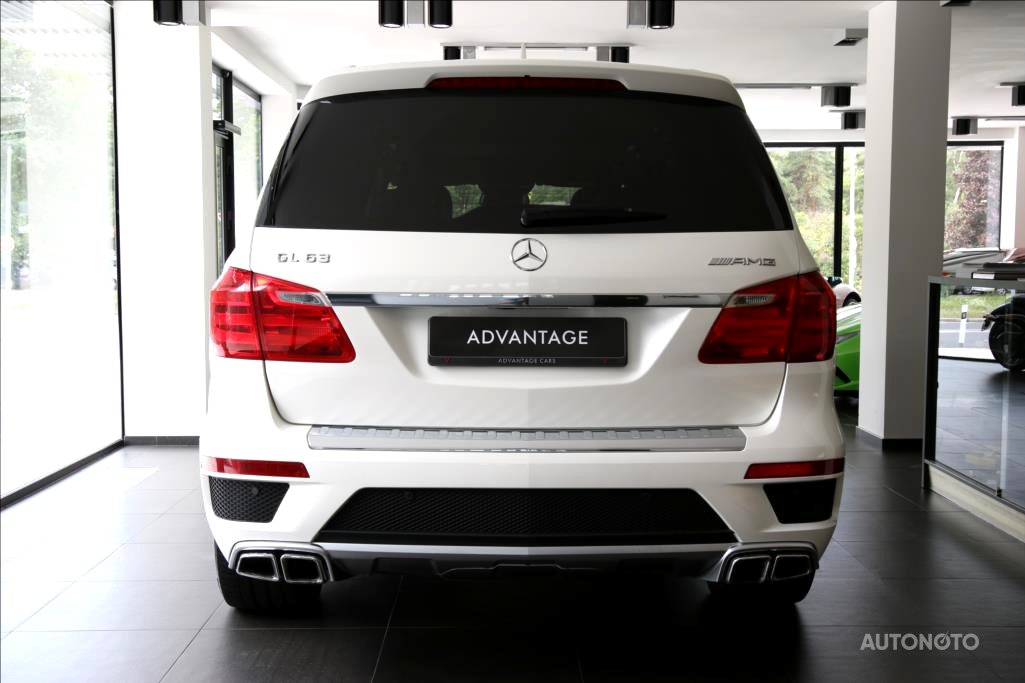 Mercedes-Benz GL, 2014 - pohled č. 6