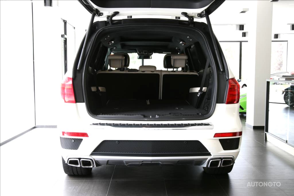 Mercedes-Benz GL, 2014 - pohled č. 7