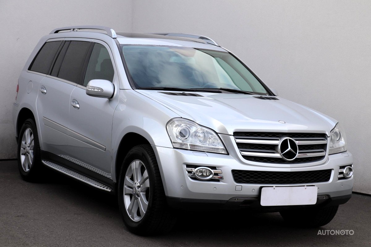 Mercedes-Benz GL, 2008 - celkový pohled