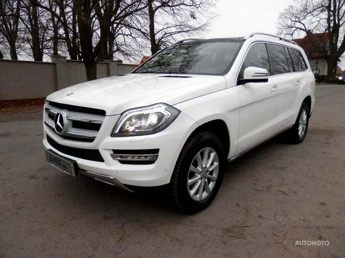 Mercedes-Benz GL, 2014 - pohled č. 2