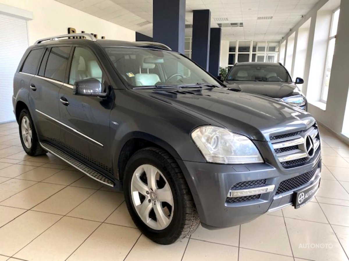 Mercedes-Benz GL, 2012 - celkový pohled