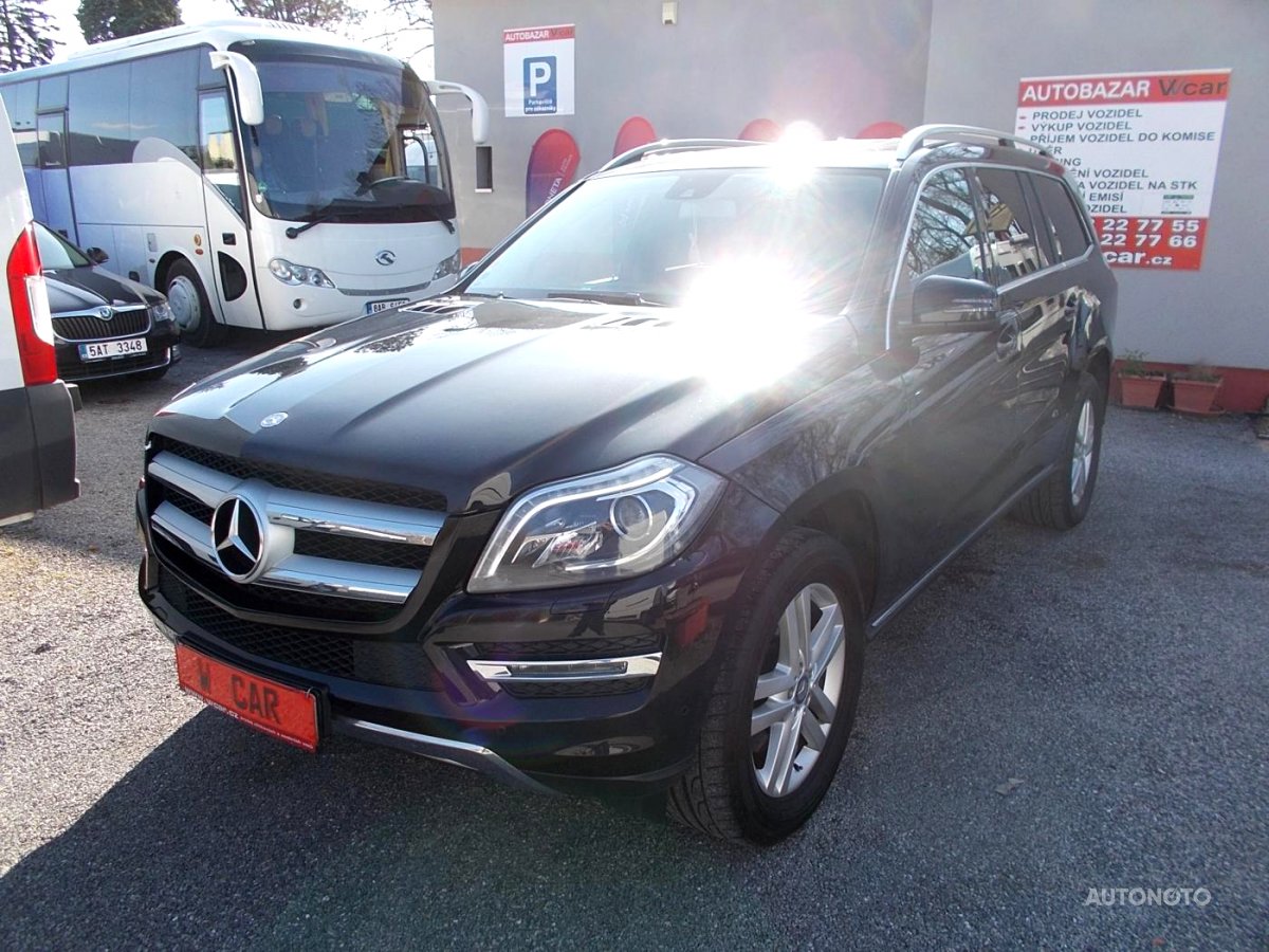 Mercedes-Benz GL, 2013 - celkový pohled