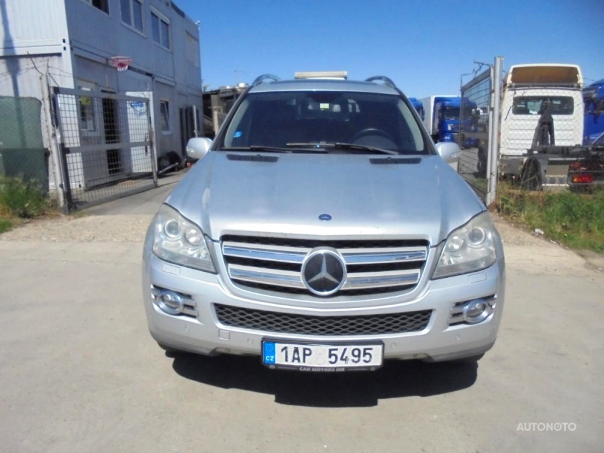 Mercedes-Benz GL, 2006 - pohled č. 3