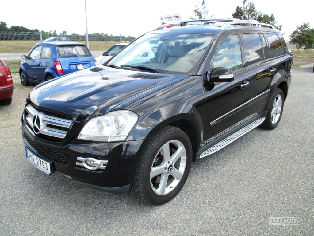 Mercedes-Benz GL, 2007 - celkový pohled