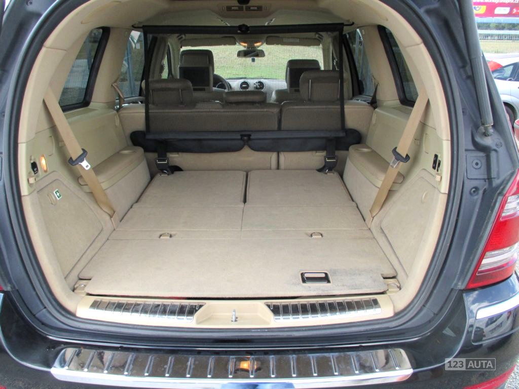 Mercedes-Benz GL, 2007 - pohled č. 13